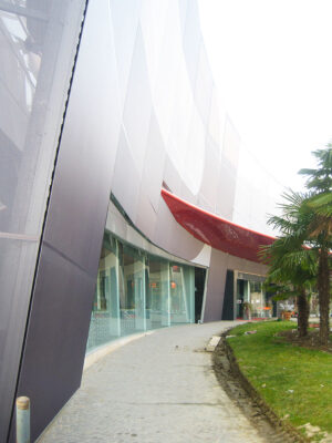 Struttura e rivestimento facciata - hotel