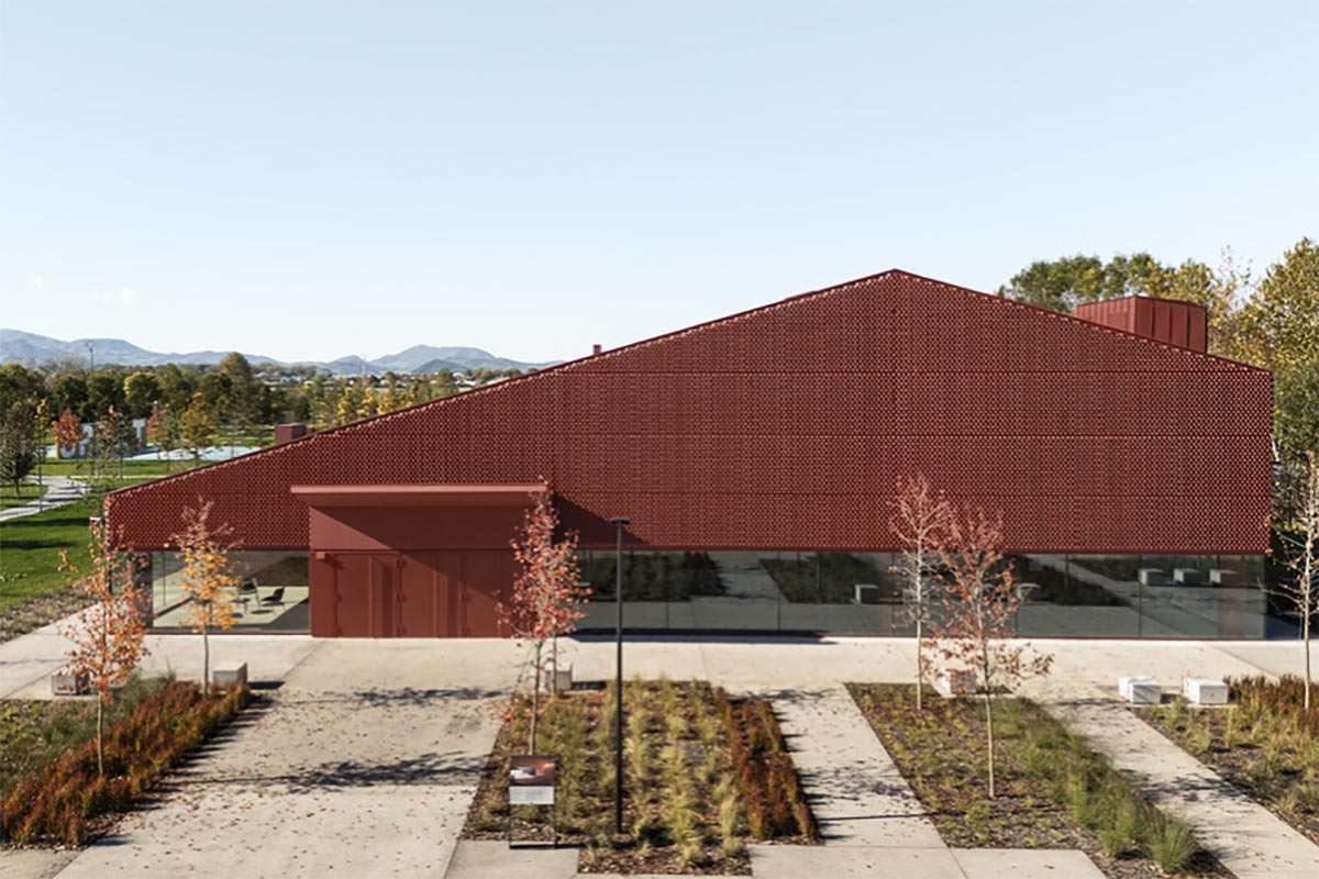 Rivestimenti e serramenti - Auditorium